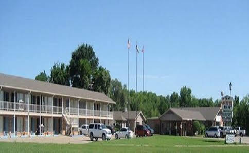 The Surrey Inn Caldwell Exterior photo